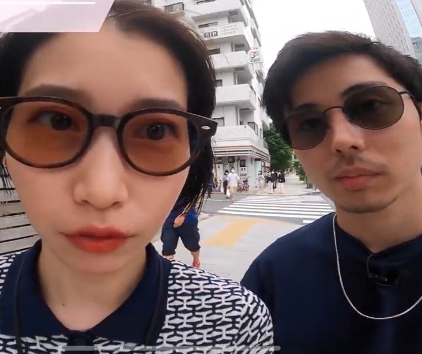 美品！OWNDAYS 可視光調光レンズサングラス