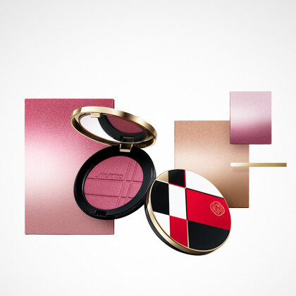 スキンケアフェイスカラー誕生