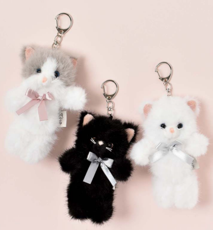 💛コーディネートにネコちゃんアイテム💛