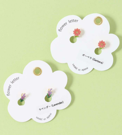 🌸耳元に咲く小さいお花が可愛いアクセサリー🌸