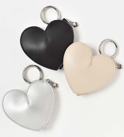 💄シンプルながらも大人感あるデザインのキーケース💄