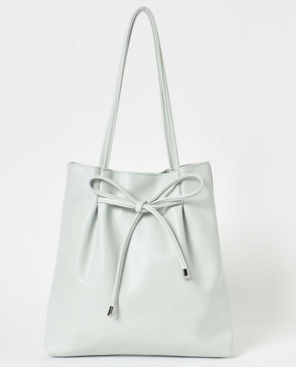 🎀やわらかい触り心地のリボン合皮バッグ🎀