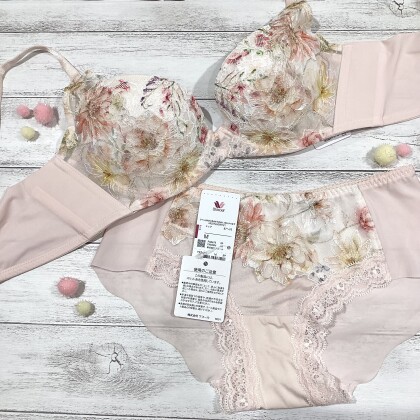 脇高ブラですっきりシルエット🌟