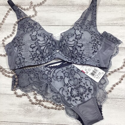 楽キレイ💖重力ケアブラ新色入荷
