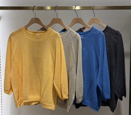 ホールガーメント8分袖ニット♪