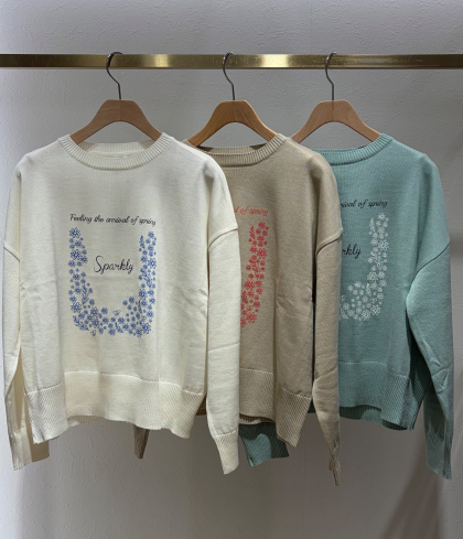 ⭐︎フラワーロゴプリントニット⭐︎