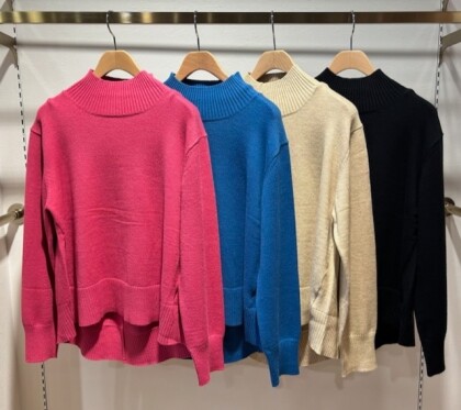 ラウンドハムハイネックニット