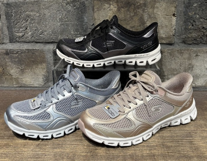 SKECHERS新作入荷☆