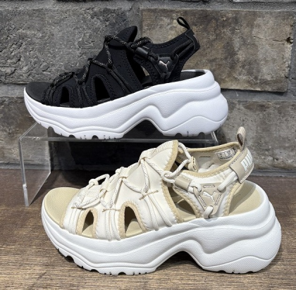 PUMA　厚底サンダルのご紹介☆