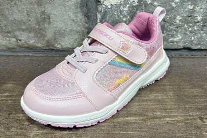 kidsの新作シューズが入荷いたしました！