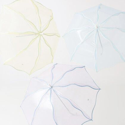 ＼雨の日のお出かけも自分らしく楽しもう☔／ビニール傘🩵