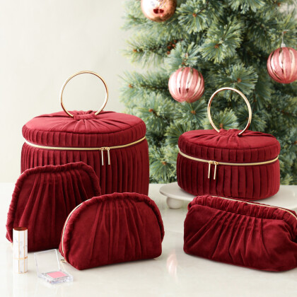 ＼Winter SALE🚩／ベロアポーチ🧡❤️