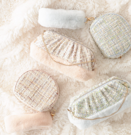＼Winter SALE🚩／ツイードファーポーチ🐇❄️