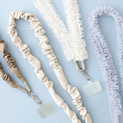 【NEW!】スマホストラップになるUSBケーブル📱🤍