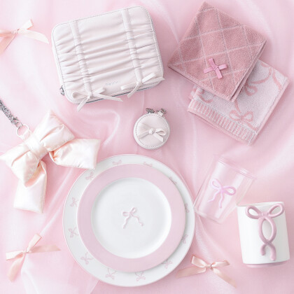 ＼プレゼントにもおすすめ🎁／リボンモチーフアイテム🎀🤍