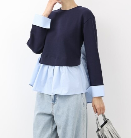 カットソー×シャツ素材のレイヤード風トップス
