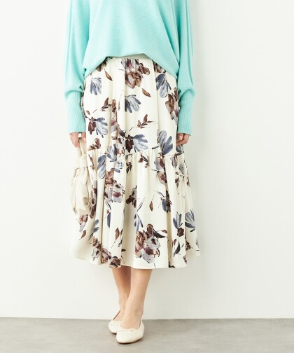 上品さを魅せる✨️大人のティアードスカート