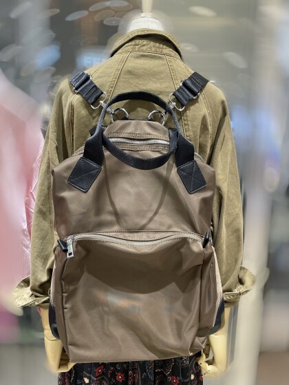 機能性抜群✨ アクティブに持ち歩ける3Wayバック