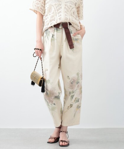 華やかフラワーデニムパンツ🌸