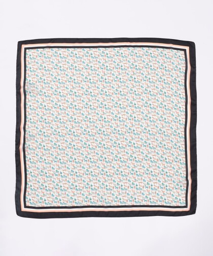 遊び心をひと巻きで叶える、新作スカーフです✨️