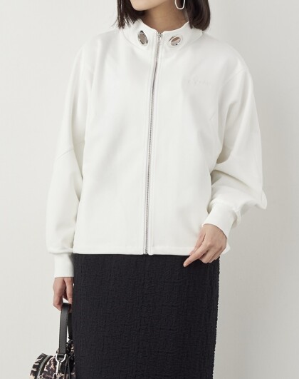 トレンド感と着心地を両立したオシャレスウェット