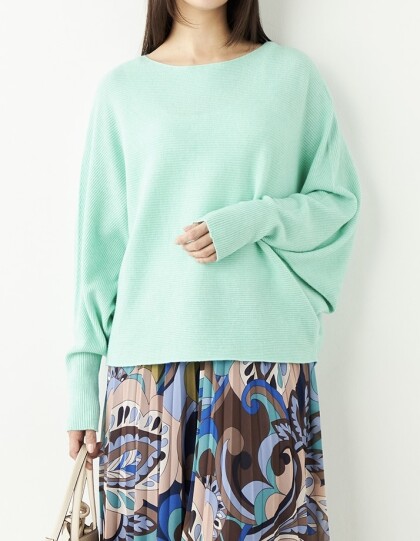 🍀やわらかカラーが映える、万能ニット🍀