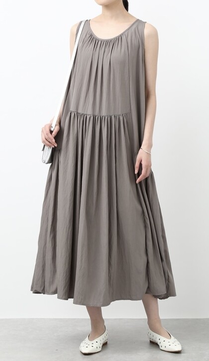 リラックス感たっぷりの大人ワンピース