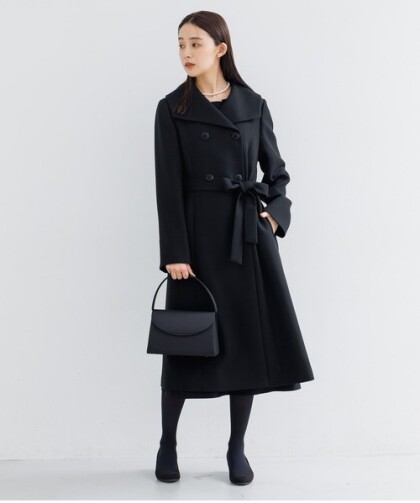 軽やかに気品をまとう新作コート✨