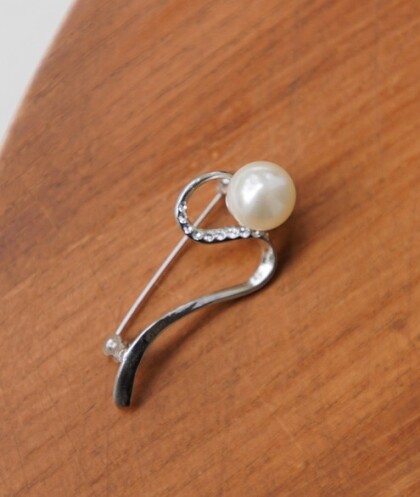 新作　パールブローチ🌟