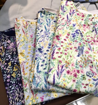 夏のTシャツご用意してます