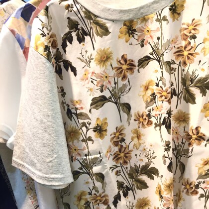 新入荷　リバティTシャツ