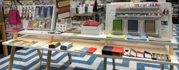 読書時間を楽しく過ごすアイテム