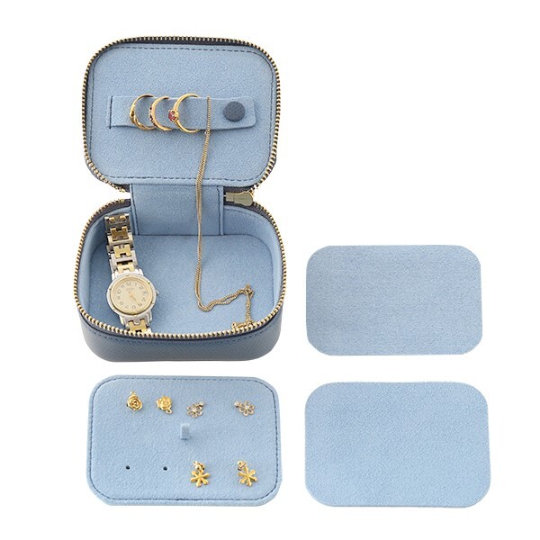 ネームを入れた【ジュエリーケース】をプレゼントに！