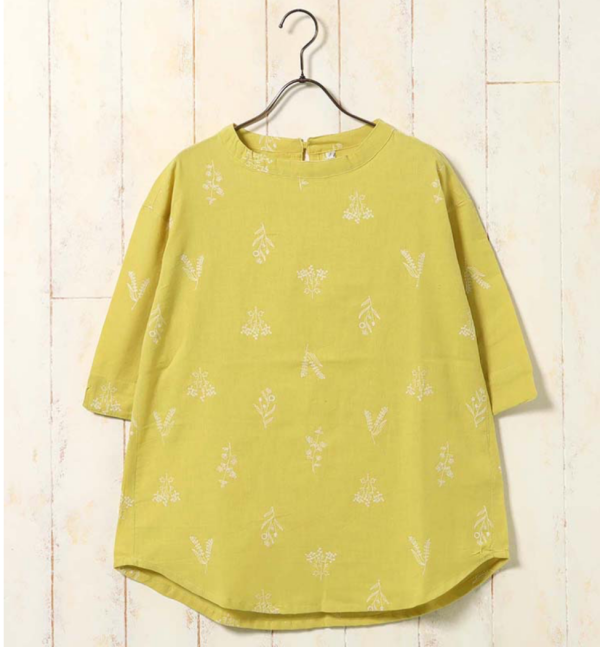 🌻ナチュラルな刺繍が大人可愛いフラワー刺繍ブラウス🌻