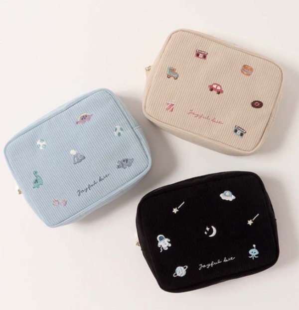 コーデュロイ素材に刺繍が可愛いポーチシリーズ