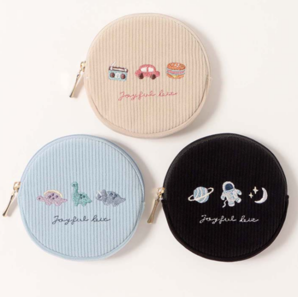 コーデュロイ素材に刺繍が可愛いポーチシリーズ