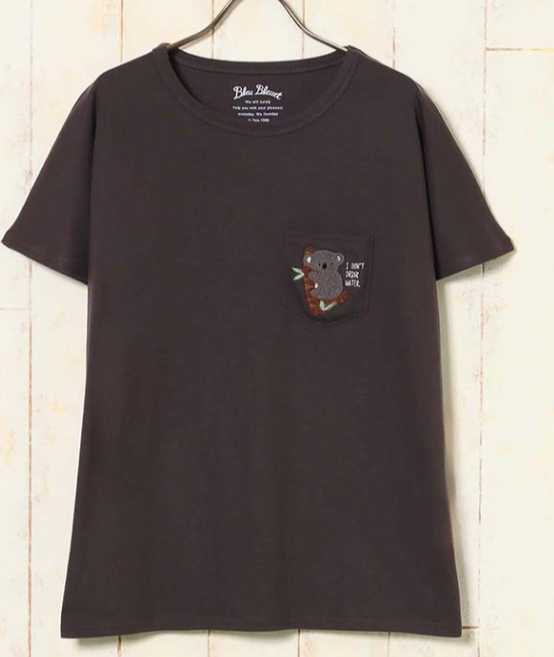 🐨木を登るコアラが可愛い♬　Tシャツ🐨