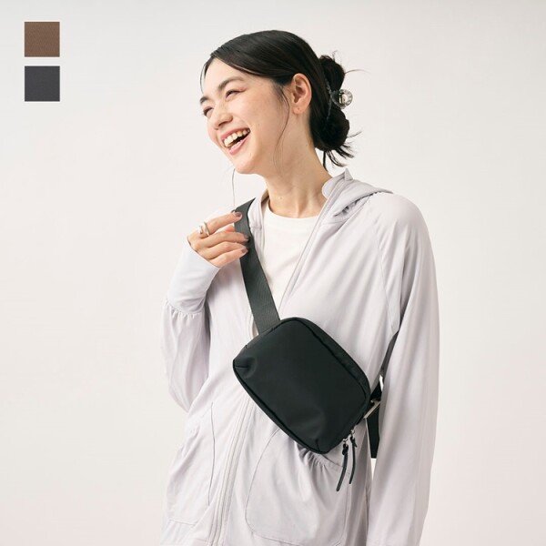 New item🌟コンパクトボディバッグ