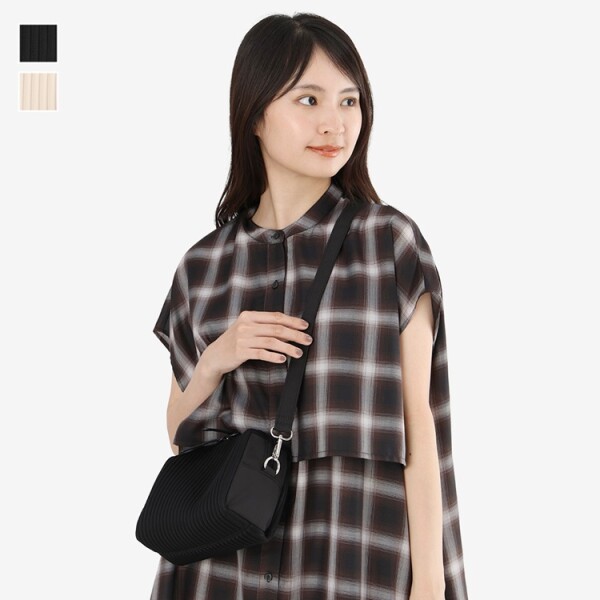New item🌟軽量エンボストート／ショルダー