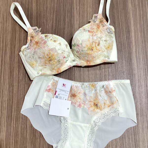 リピーター多数💖ハグするブラ入荷
