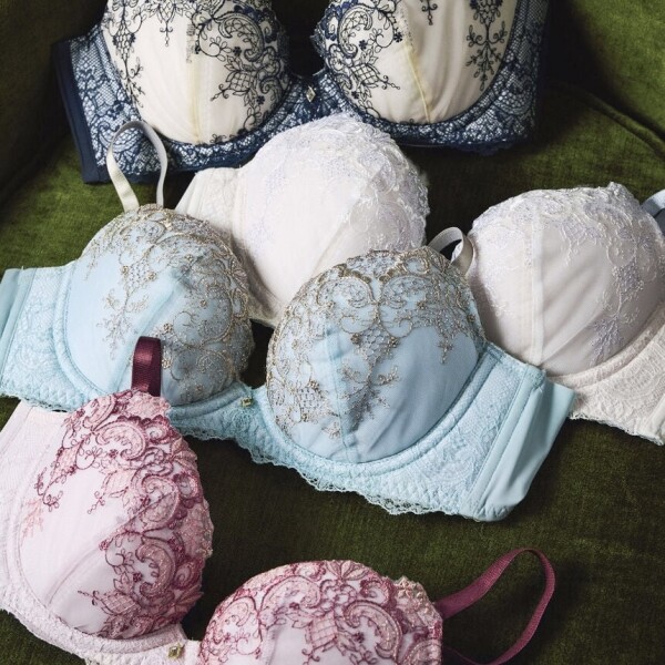 サイズ別設計でバストにフィット💕