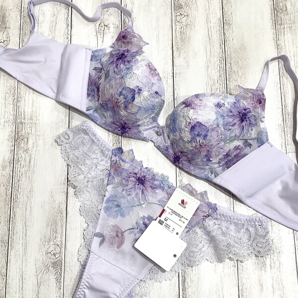 リピーター多数💖ハグするブラ入荷