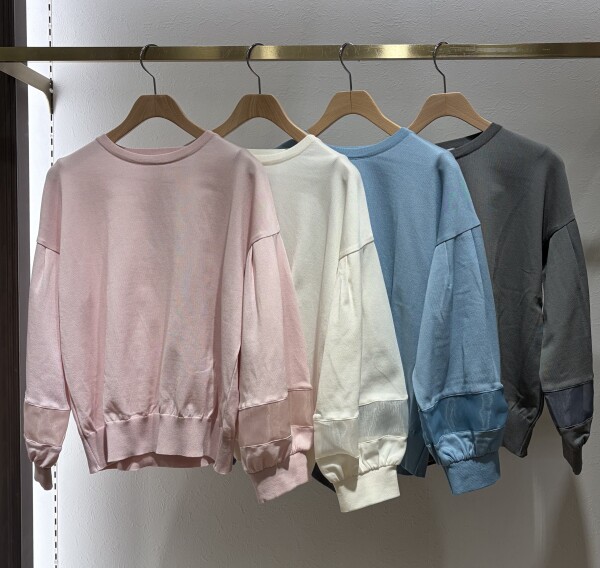 袖口透かしプレーティングニット♪