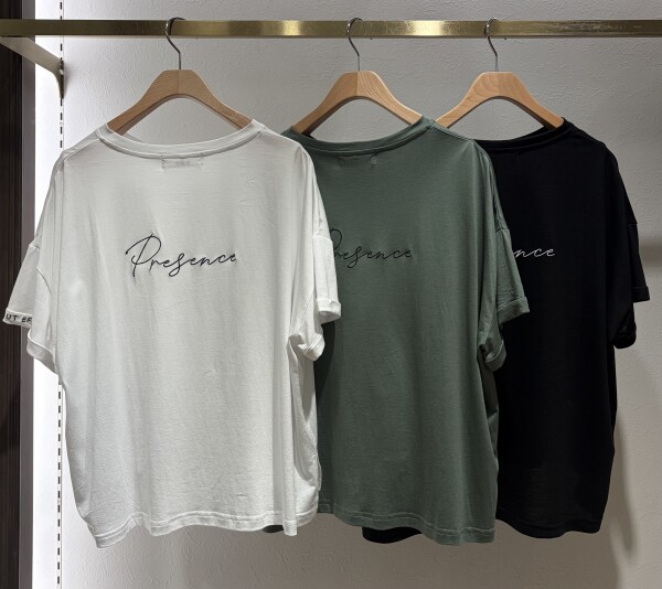 ⭐︎バック刺繍ロゴTシャツ⭐︎
