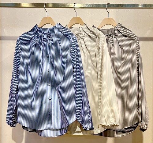 Aラインマンパー×ストライプブラウス×ジャンスカ