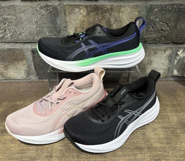 ASICS ランニングシューズのご紹介☆