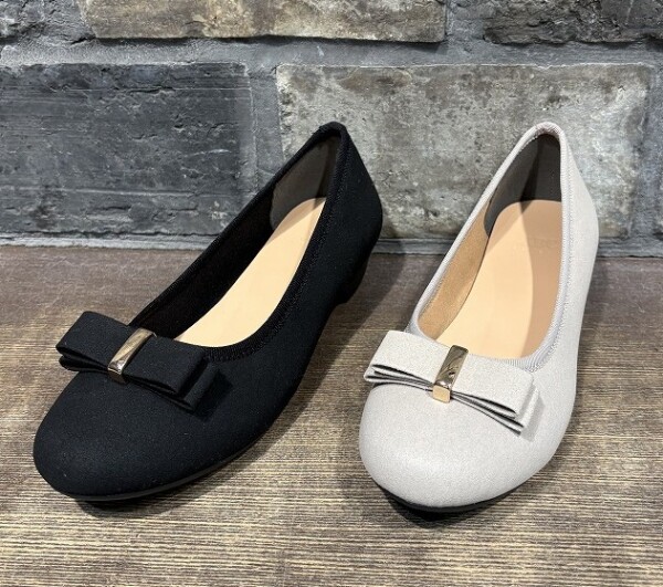 レディースパンプスのご紹介☆