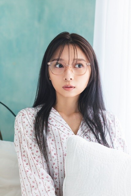 美容系動画クリエイター ななこコラボレーション　わたしの"かわいい"をメイクするメガネ「Zoff｜nanako」 