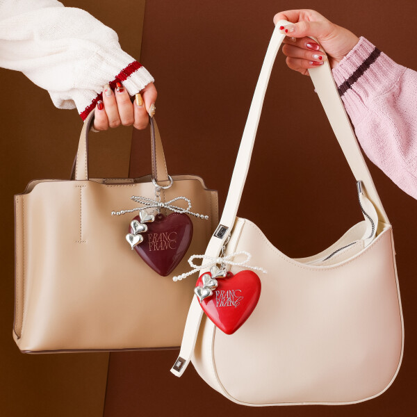 【バレンタイン限定カラー🍫🎀】チャーム付き ミラー＆ブラシ🤎❤️