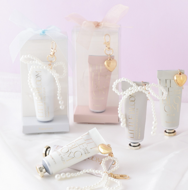 【Francfrancのある生活】 チャーム付きハンドクリーム🎀🫧